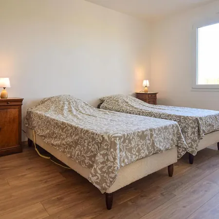 Cozy Home In Bacilly With Wifi