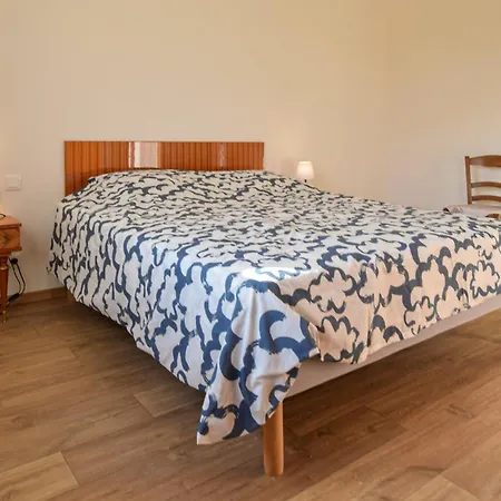 Cozy Home In Bacilly With Wifi Prázdninový dům *